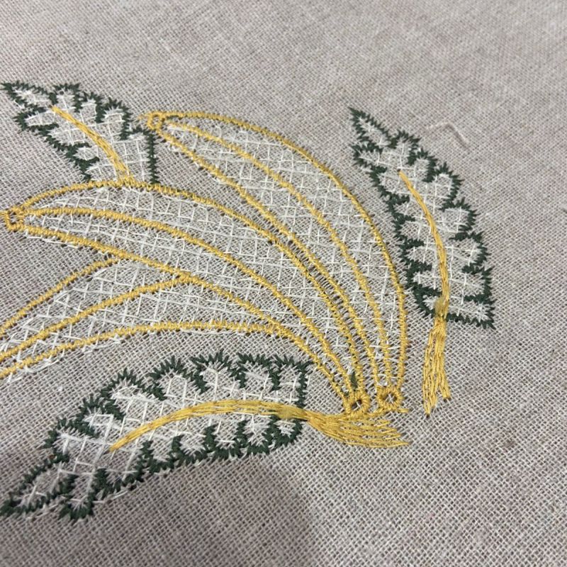 Tecido Linho Misto Bordado Bananas • Conexão Tecidos