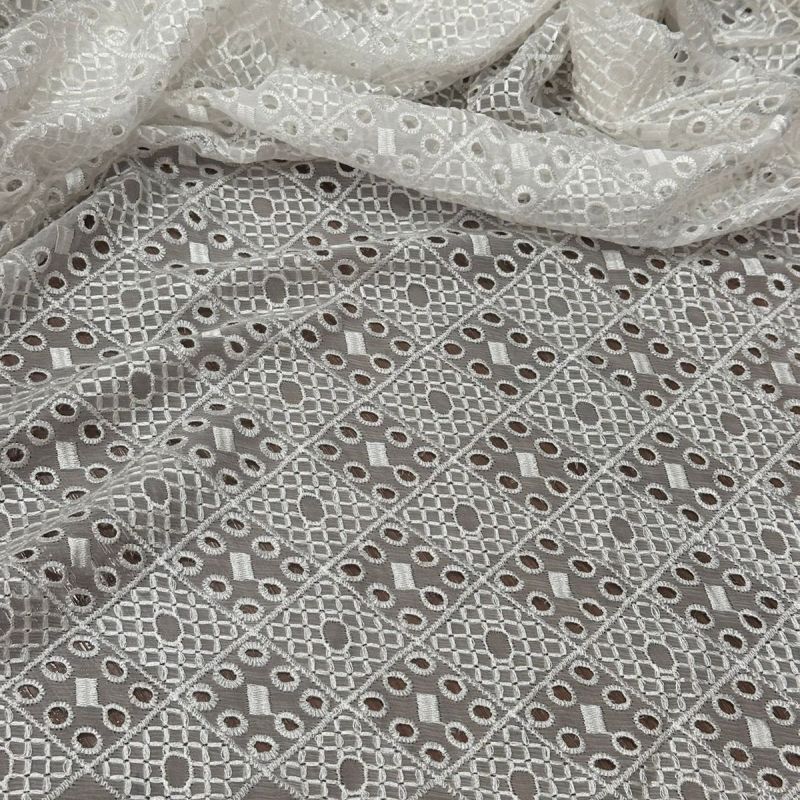 Tecido Chiffon De Seda Bordado Off White • Conexão Tecidos