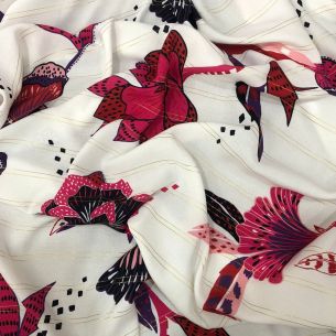 Tecido Viscose Estampada Floral Amarylis • Conexão Tecidos