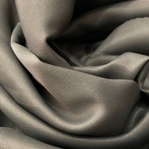 CREPE PATOU VERDE UNIFORM • Conexão Tecidos