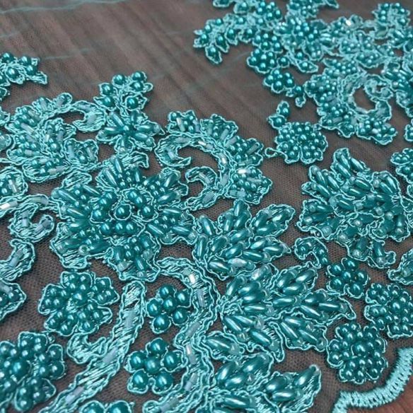 TULE BORDADO COM PEDRARIAS VERDE TIFANY • Conexão Tecidos