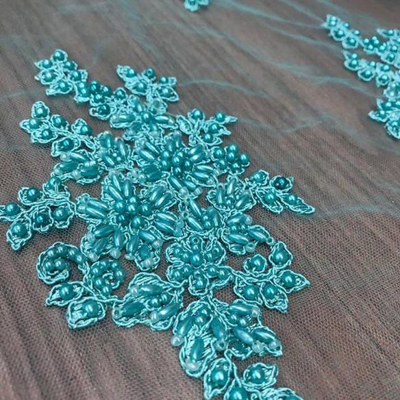 Tecido Tule Bordado Com Pedrarias Verde Tifany • Conexão Tecidos