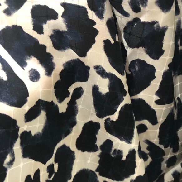 TECIDO CETIM DE SEDA ANIMAL PRINT MAQUINETADO • Conexão Tecidos