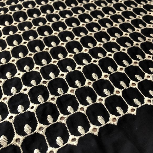 LESE PRETA INDIANA • Conexão Tecidos