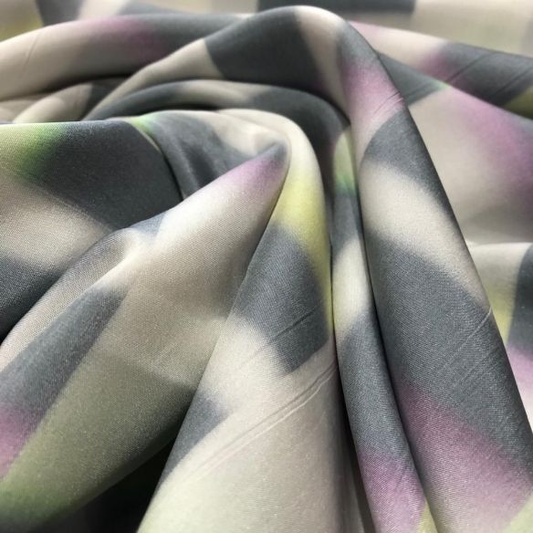 TECIDO CREPE DE CHINE ESTAMPA ELETRONICA • Conexão Tecidos