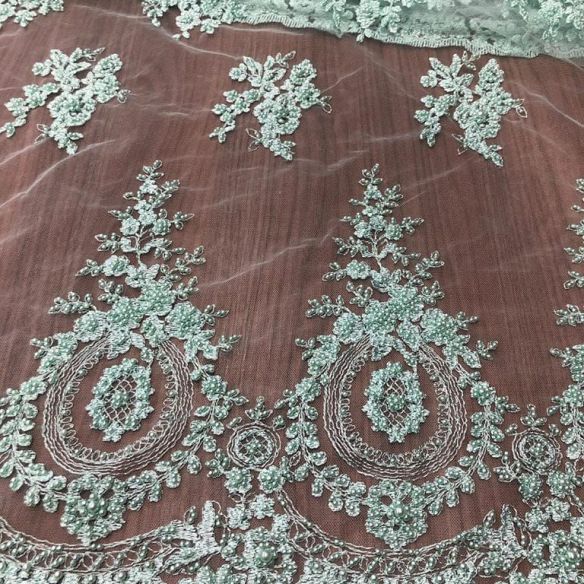 TULE BORDADO COM PEDRARIAS VERDE ÁGUA • Conexão Tecidos