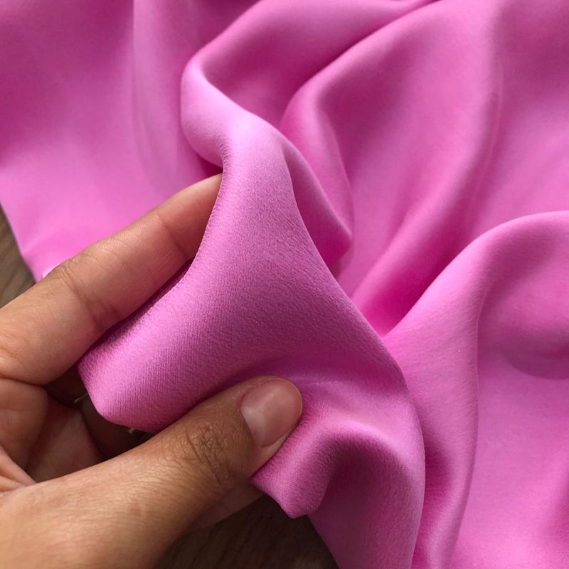 Tecido Cetim de Seda Liso Estonado Rosa • Conexão Tecidos