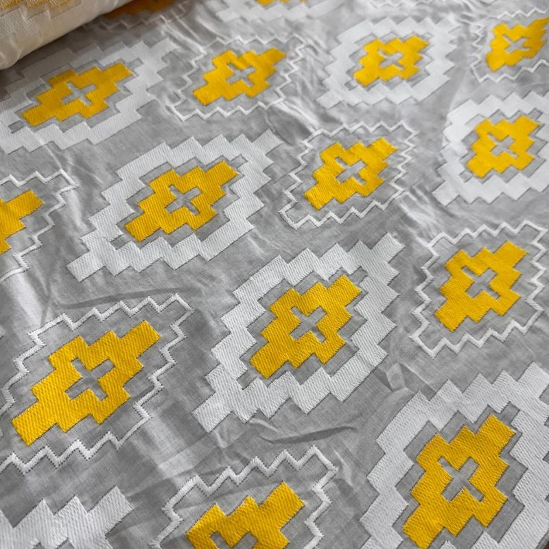 Tecido Lese Off White E Amarelo Pixel • Conexão Tecidos