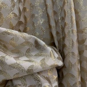 TECIDO CAMBRAIA DE ALGODÃO COM LUREX • Conexão Tecidos