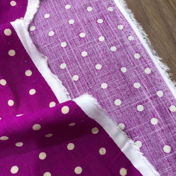 Tecido Viscolinho Estampado Poá Fúcsia • Conexão Tecidos