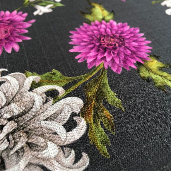 Tecido Viscose Estampada Jardim De Cravos • Conexão Tecidos