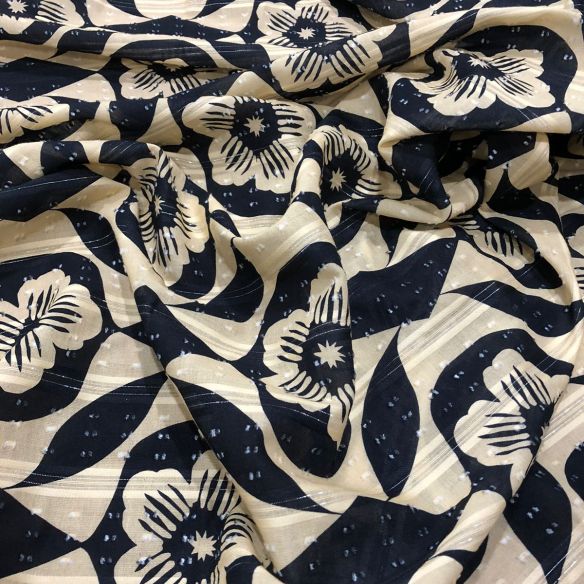 TECIDO CAMBRAIA DE ALGODÃO FLORAL COM LUREX • Conexão Tecidos TECIDO CAMBRAIA DE ALGODÃO FLORAL COM LUREX • Conexão Tecidos