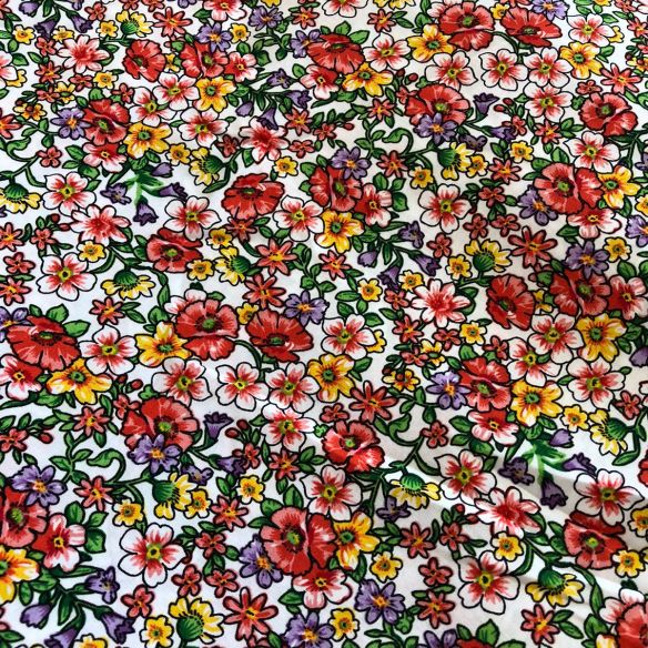 Tecido Viscose Estampada Florais Pequenos Colors • Conexão Tecidos