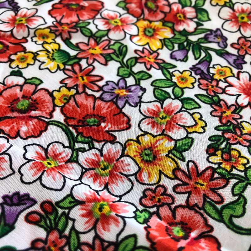 Tecido Viscose Estampada Florais Pequenos Colors • Conexão Tecidos