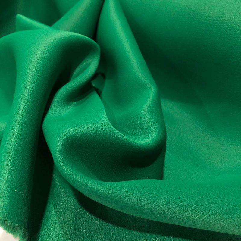 Tecido Crepe Patou Verde Folha • Conexão Tecidos