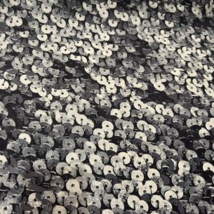 TECIDO CETIM DE SEDA PAETÊ 3D BLACK • Conexão Tecidos 2