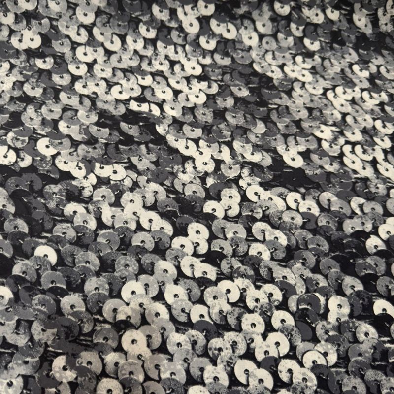 TECIDO CETIM DE SEDA PAETÊ 3D BLACK • Conexão Tecidos