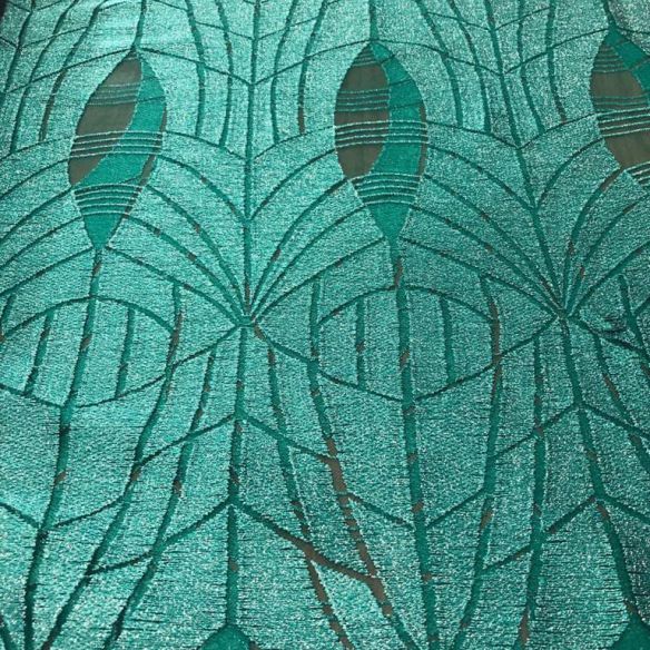 TULE BORDADO VERDE ARABESCO • Conexão Tecidos