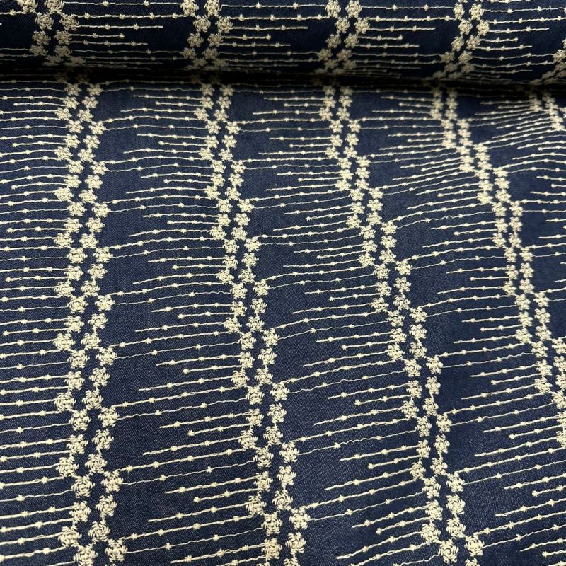 Tecido Jeans Bordado Jacarta • Conexão Tecidos