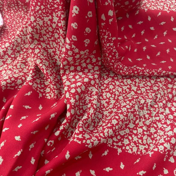 TRICREPE ESTAMPADO LIBERTY RED • Conexão Tecidos TRICREPE ESTAMPADO LIBERTY RED • Conexão Tecidos