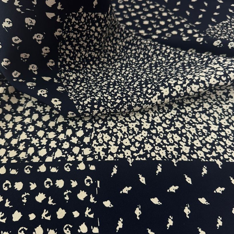 Tecido Tricrepe Estampado Liberty Blue Night • Conexão Tecidos