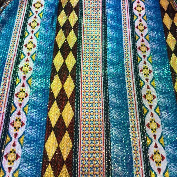 Tecido Paetê Listras DDG • Conexão Tecidos