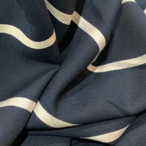 Tecido Viscose Estampada Maquinetada Marinho • Conexão Tecidos