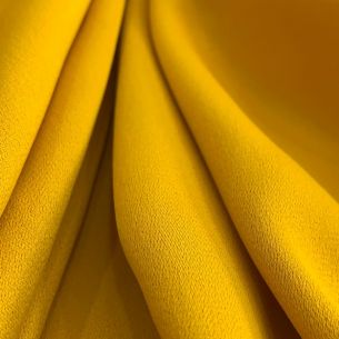 Tecido Crepe Patou Amarelo Ouro • Conexão Tecidos 2
