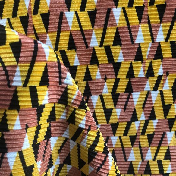 Tecido Cetim Plissado Moican 3 • Conexão Tecidos