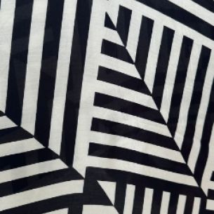 Tecido Viscose Com Seda Estampada P&B • Conexão Tecidos 2