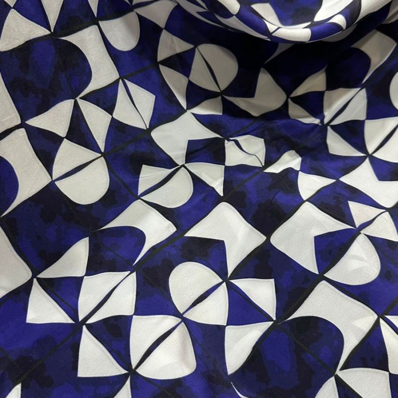 Tecido Crepe De Chine Estampado Geometric • Conexão Tecidos