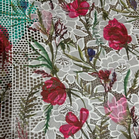 Tecido Renda Guipuir Floral Delicadezi • Conexão Tecidos