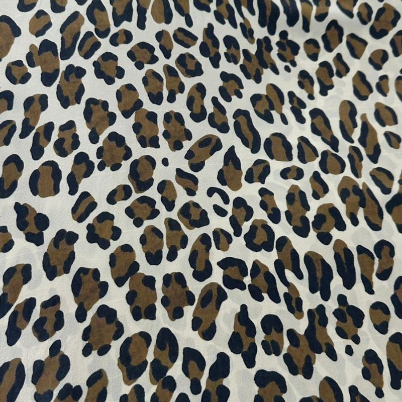 TECIDO CREPE DE CHINE ANIMAL PRINT • Conexão Tecidos