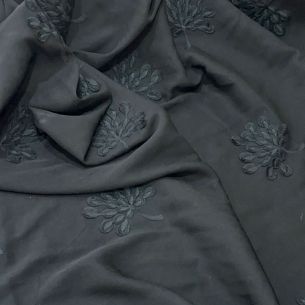 CREPE GGT BORDADO PRETO • Conexão Tecidos