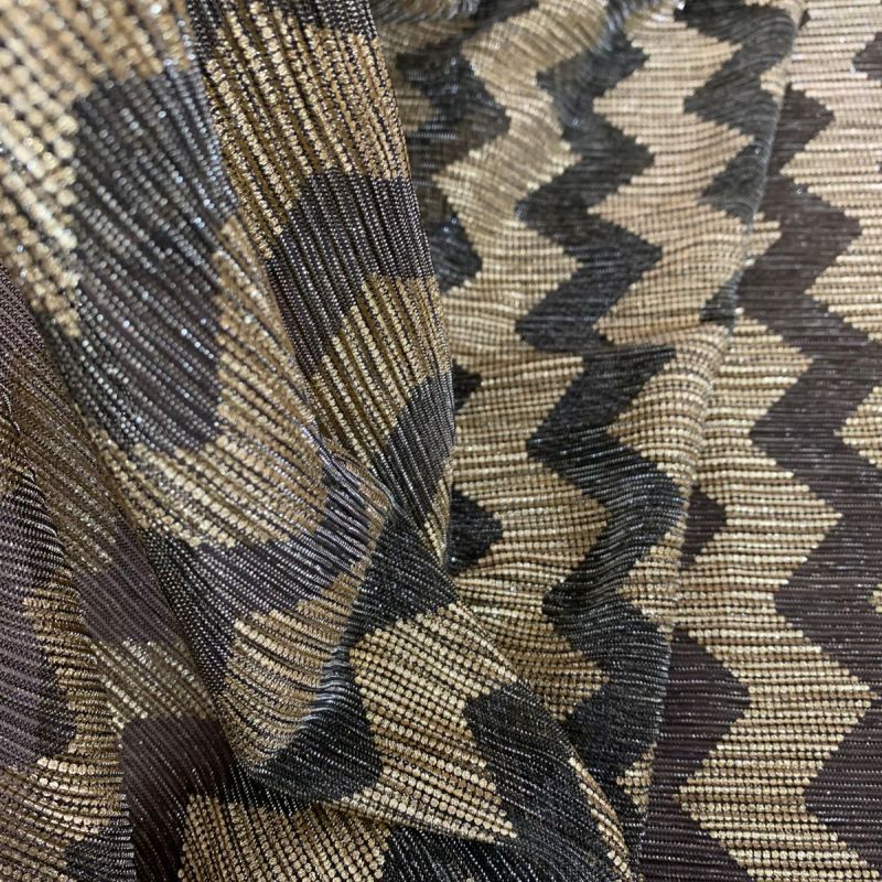 Tecido Tule Plissado Chevron Fundo Dourado • Conexão Tecidos