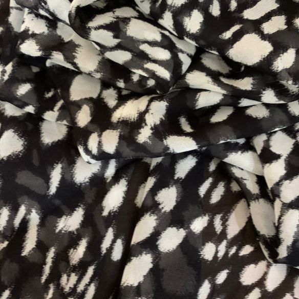 Tecido Musseline De Viscose Estampada P&B • Conexão Tecidos