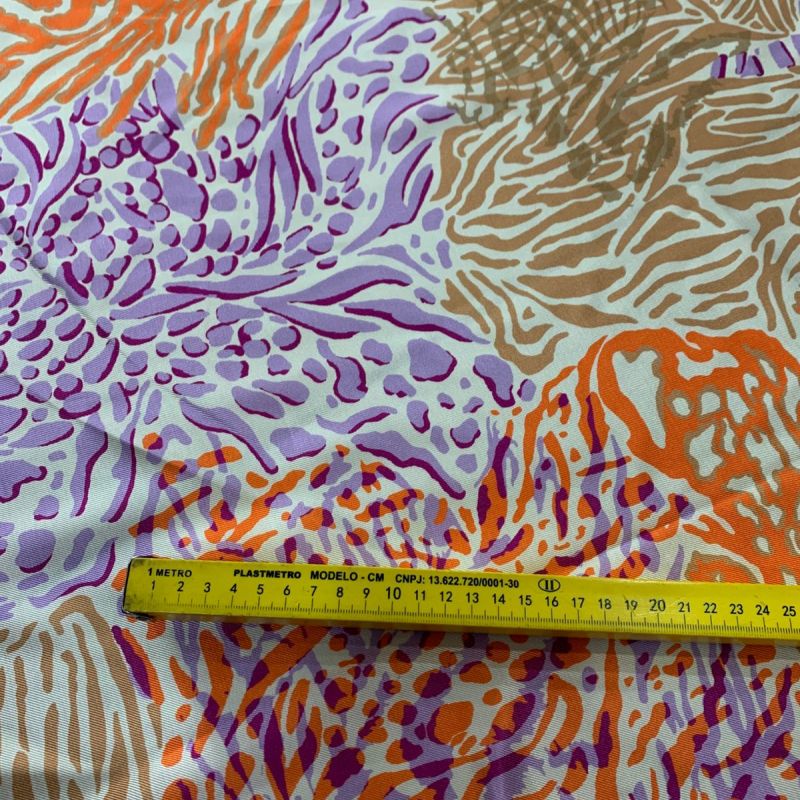 Tecido Viscose Estampada Acetinada Premium Simétrico • Conexão Tecidos