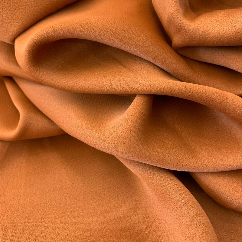 Tecido Crepe Patou Caramelo • Conexão Tecidos