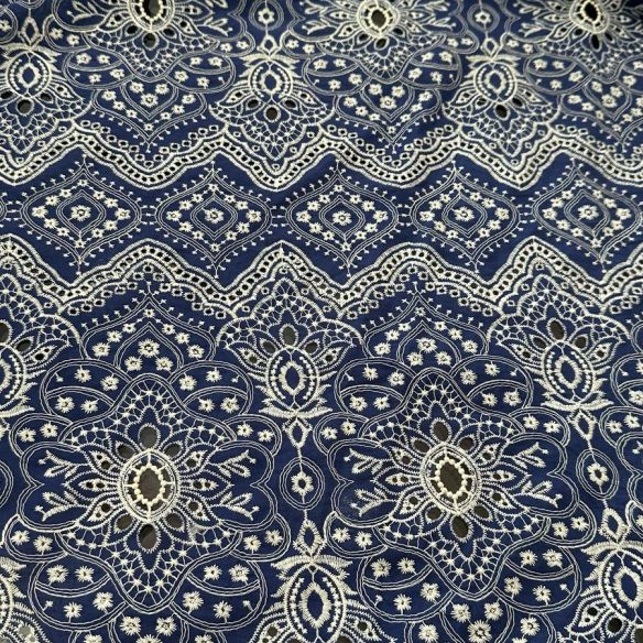 LESE DE ALGODÃO BLUE EMBROIDERY • Conexão Tecidos