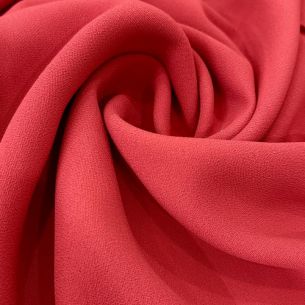 Tecido Crepe Patou Vermelho Carmesim • Conexão Tecidos