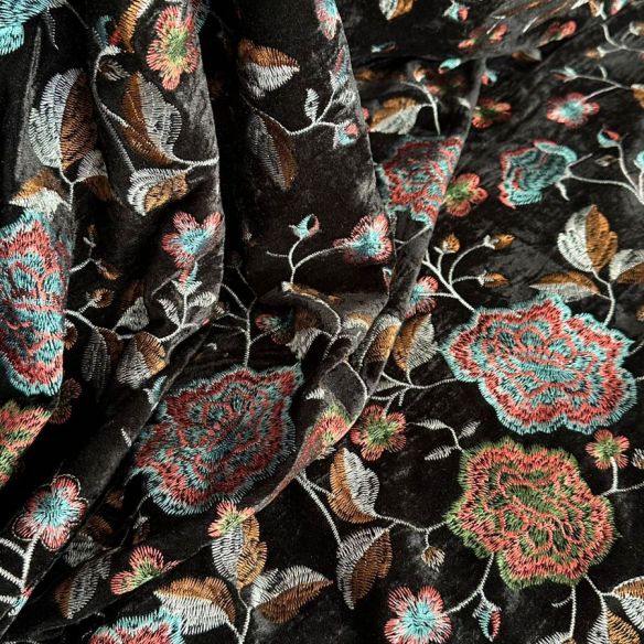 Tecido Veludo Bordado Exclusivo • Conexão Tecidos