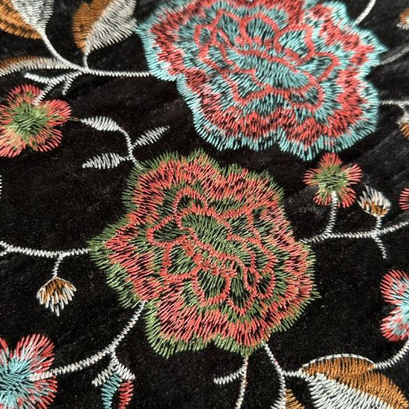 Tecido Veludo Bordado Exclusivo • Conexão Tecidos