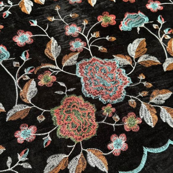 Tecido Veludo Bordado Exclusivo • Conexão Tecidos