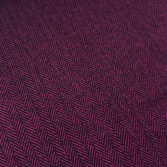 TECIDO LÃ PURA ESPINHA DE PEIXE PÚRPURA • Conexão Tecidos