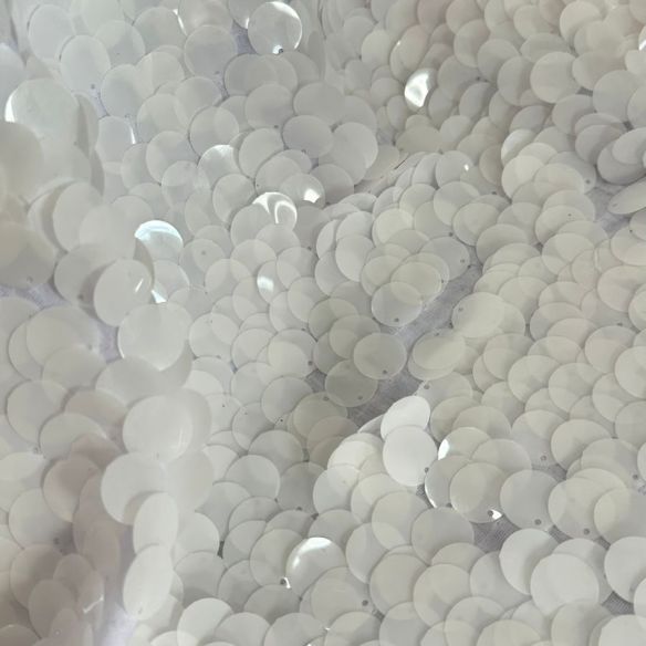 Tecido Maxi Paetê Branco • Conexão Tecidos Tecido Maxi Paetê Branco • Conexão Tecidos