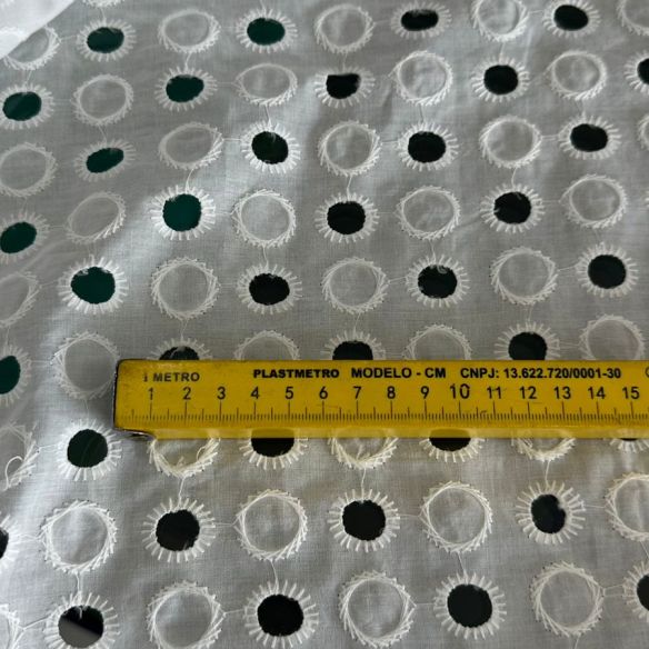 Tecido Lese De Algodão Off White Exotic • Conexão Tecidos