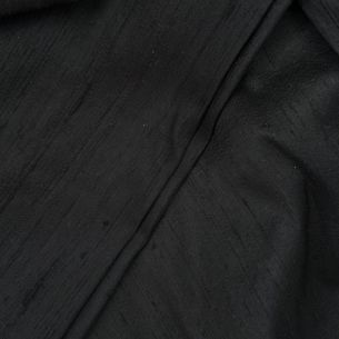 SHANTUNG DE SEDA PURA PRETO. 