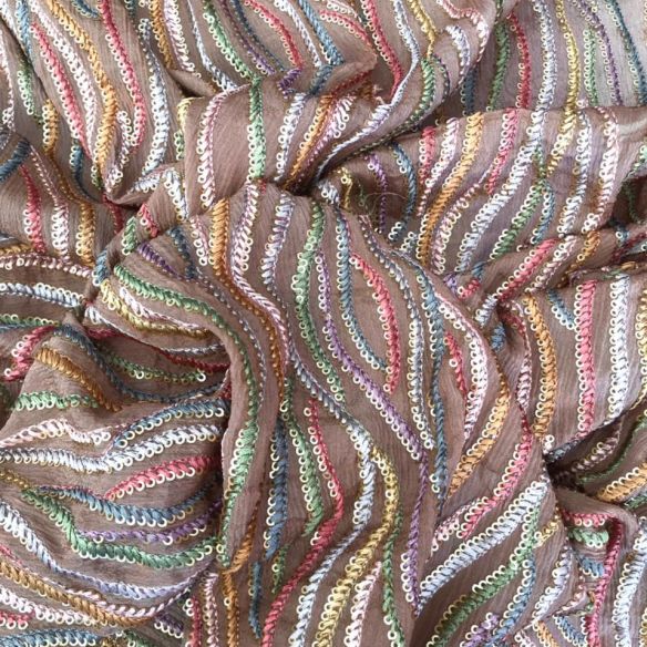 CHIFFON DE VISCOSE BORDADO INDIANO • Conexão Tecidos