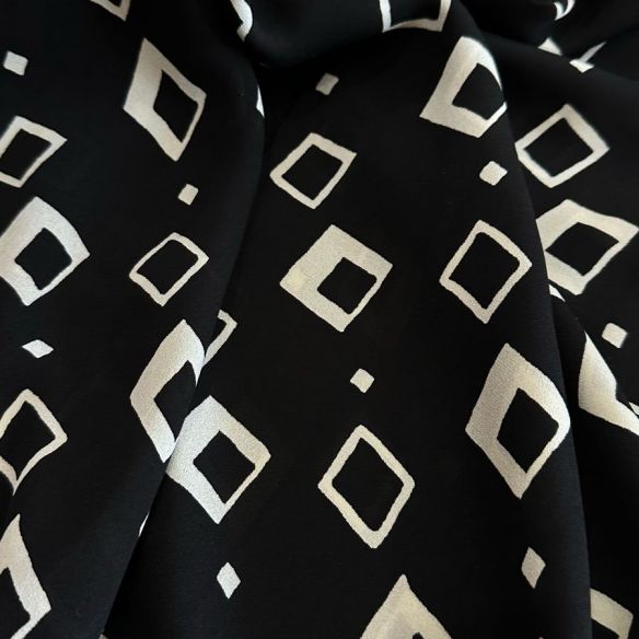 TECIDO GGT DE SEDA PURA MAHANDRA • Conexão Tecidos