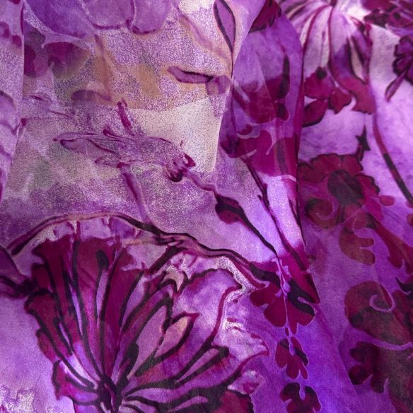 MUSSELINA DE SEDA ESTAMPADA VIOLET DARK • Conexão Tecidos